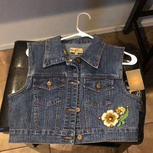 Be-girl Activewear Denim Jacket with Floral design